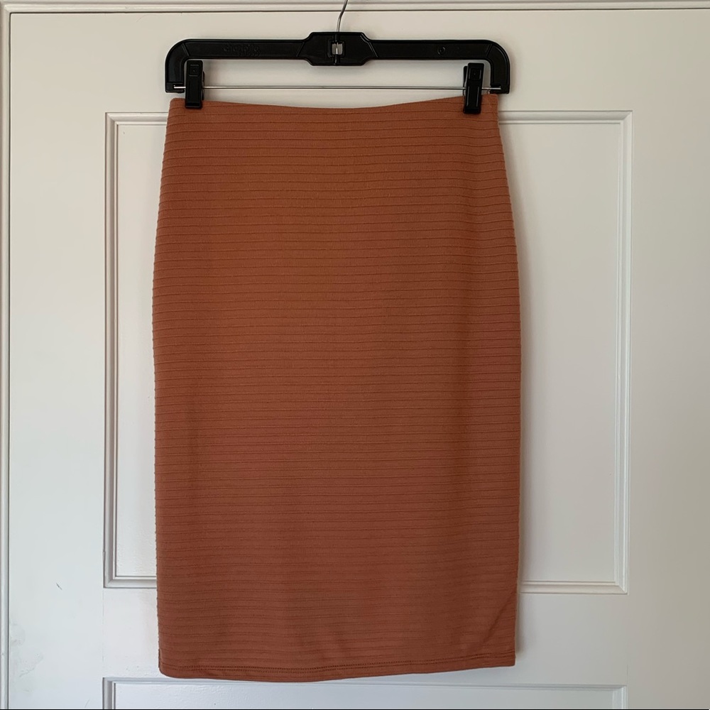 Salmon High-Waist Pencil Skirt